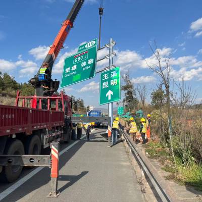 河北凯尤特热镀锌道路交通标志杆实体生产厂家