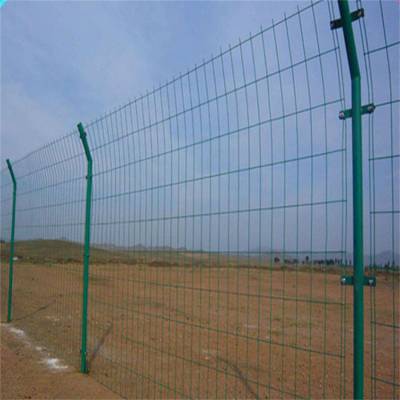 交通设施护栏网 浸塑框架护栏网 果园防护围栏网