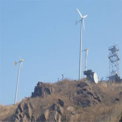 北镇 山顶安装 30千瓦并网风力发电机 太阳能风力发电系统