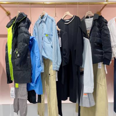 深圳***品牌莫妮卡21秋装品牌折扣女装直播电商实体批发走份货源 ***