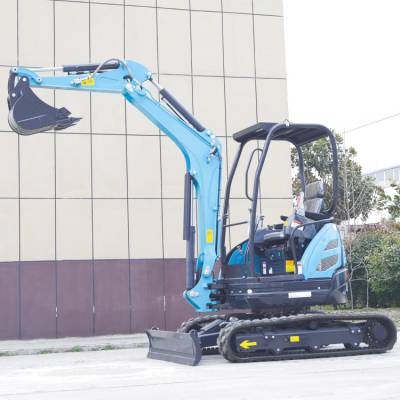 3万元的小型挖掘机大棚果园翻地挖沟微型钩机道路建设16小挖机