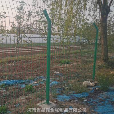  高速公路双边丝护栏 室外果园养殖隔离网铁丝 防护网栅栏