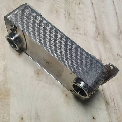 变速箱机油冷却器循环散热器1761517 液压油冷器1804210