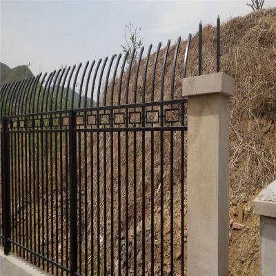 景区锌钢护栏 北京道路护栏 城区钢管防护网