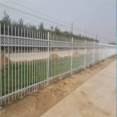 鸿宇筛网学校围墙护栏 单弯头锌钢围栏 竖管穿插式铁艺栅栏
