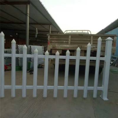 供应PVC草坪护栏 塑钢变压器隔离围栏 幼儿园学校PVC外墙栅栏