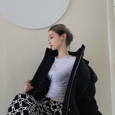 COTTIA 印花收腰羽绒服 长款修身 冬季高级感外套