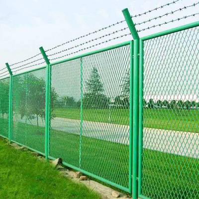 鹰潭高速公路铁路边围栏 框铁丝围栏网 公路护栏网厂家 大量***