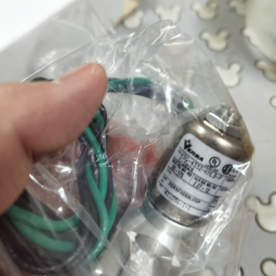 供应 Versa 电磁阀 KSG-4332-KMLB-PC-D024