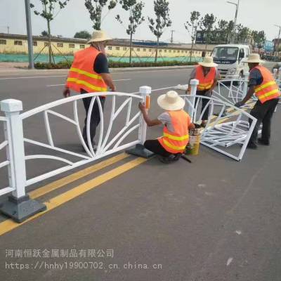 郑州卖道路护栏的厂家供应马路中间机非隔离栏杆-80公分高交通隔离护栏