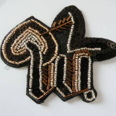 服装手工钉珠外发加工钉珠外发加工新世慧达厂家查看