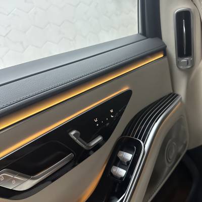 新款奔驰S450升级原厂主动环境氛围灯啥效果