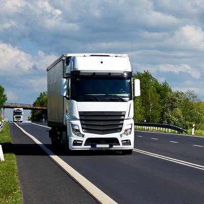 俄罗斯危险品运输哈萨克斯坦塔什干比什凯克汽运运输新能源汽车运输