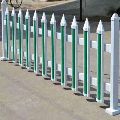 新密PVC护栏草坪隔离栏 结实耐用