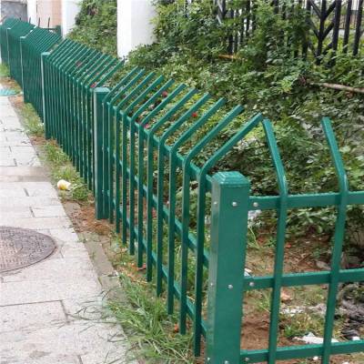 护栏厂家镀锌钢草坪护栏市政道路绿化带隔离栏可定做花坛折弯栅栏