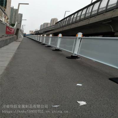 郑州人行道隔离护栏 交通市政栏杆 新乡广告护栏厂家