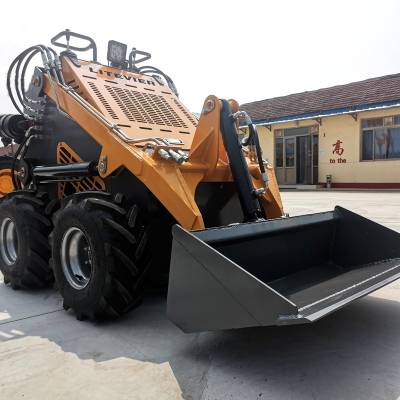 360度原地旋转四驱小铲车 滑移装载机 转弯半径小 香