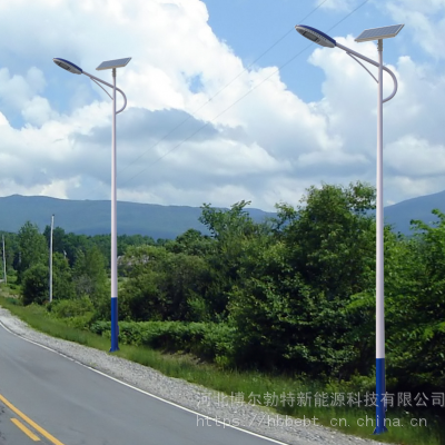 农村改造太阳能路灯 太阳能路灯规格型号