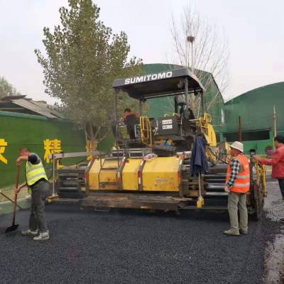 郑州沥青道路专业摊铺装建设施工队 郑州沥青混凝土摊铺机 郑州沥青摊铺施工方案