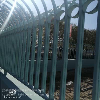 青海果洛锌钢草坪围栏 护城河隔离栏杆