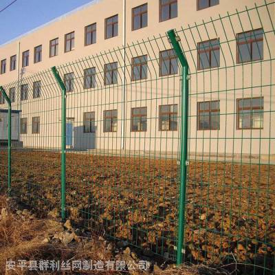 群利车间防护围栏网 小区花园护栏网 景区绿化带安全防护网